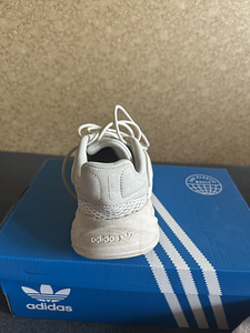Adidas Ozelia (4 foto / 6)