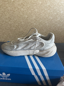 Adidas Ozelia (5 foto / 6)
