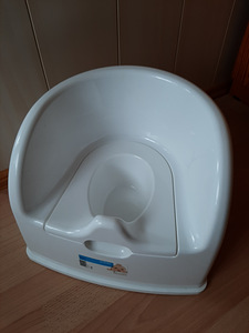 Детский горшок (3 фото из 4)