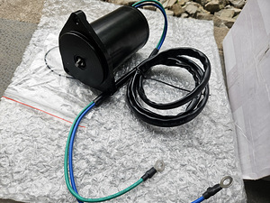 Evinrude trimmimootor 70-115 (1 foto / 4)