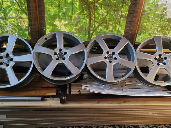 Volvo XC Original R20