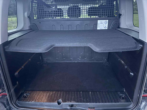 Citroen Berlingo N1 (8 фото из 13)