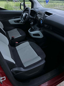 Citroen Berlingo N1 (9 фото из 13)