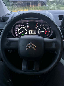 Citroen Berlingo N1 (12 фото из 13)