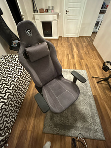 MSI MAG CH130 I Fabric (hall kangast mänguritool) (1 foto / 1)