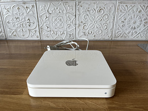 Apple AirPort Time Capsule 1TB (2 foto / 4)