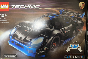 LEGO® 42176 Technic PORSCHE GT4 E-PERFORMANCE ГОНОЧНЫЙ АВТОМОБИЛЬ (1 фото из 2)
