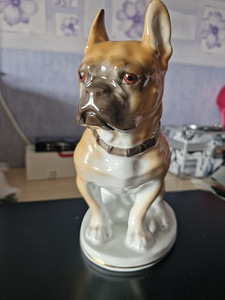 Bulldog LFZ. Esimesed väljalasked. Kõrgus 20 cm. Terve. (2 foto / 10)
