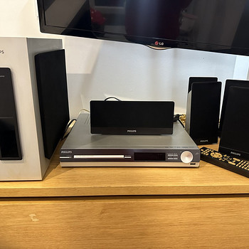 Домашний кинотеатр PHILIPS