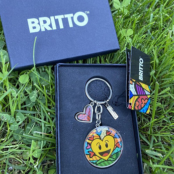 Брелок дизайна Romero Britto