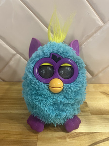 Furby (1 фото из 1)