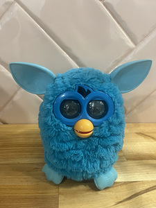 Furby (1 фото из 1)