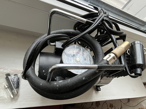 Kompressor (1 foto / 2)