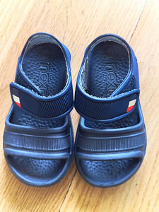 Детские сандалии Tommy Hilfiger (1 фото из 1)