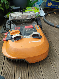 Robotniiduk (4 foto / 4)