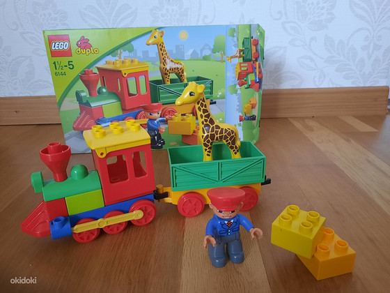 Lego Duplo зоопарковый поезд с жирафом