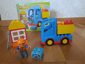 Lego Duplo kastiauto (1 foto / 1)