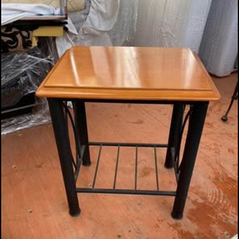 2 käsitöö puidust öökappi/lauda