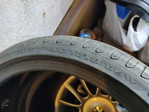 205/40 R18 Pirelli (2 фото из 4)
