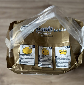 Müüa imavad püksid, продам подгузники-трусы (1 фото из 3)