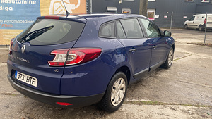 Renault Megane (4 фото из 13)