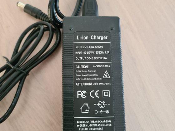 Зарядка 42V для велосипеда