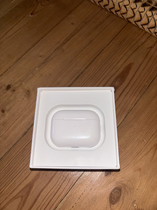 Копия Airpods pro 2 (1 фото из 5)