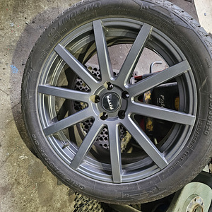 BMW 20" valuveljed 9,5 laiad, ET 40 ,keskava 74,1 (4 foto / 5)