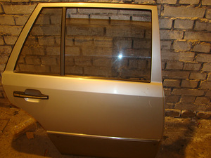 Mercedes W124T, parem esim. uks lisadega,hõbe,korralik (5 foto / 10)