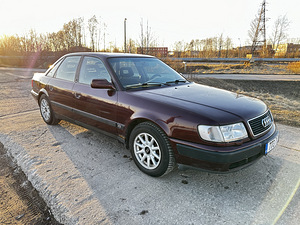 Audi 100, Quattro (7 фото из 12)