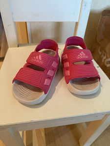 Кросовки Adidas 23 (3 фото из 7)
