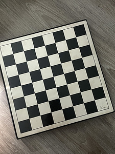 Шахматы (2 фото из 3)