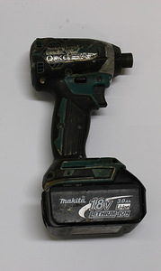 Akutrell Makita DTD153 + aku 3,0Ah (3 foto / 5)