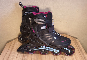 Роликовые коньки Rollerblade (2 фото из 2)