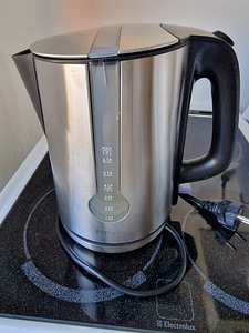 Veekeetja Fhilips 1,7 l elektriline (3 foto / 7)