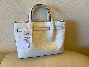 Michael Kors Carson Small Crocodile Embossed Satchel (2 фото из 3)