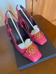 VERSACE VERNICE FUXIA-ORO SLING BACK (1 foto / 7)