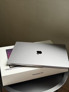 MacBook Pro 16” (M1, 2021) | 16 GB RAM | 500 GB SSD | Suurep (3 foto / 6)