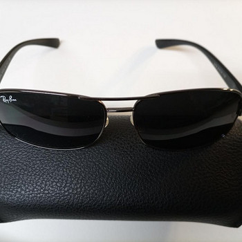 Мало использованные солнцезащитные очки RAY-BAN Classic
