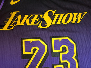 NBA LeBron James LA Lakers Nike Dri-FIT ADV Authentic Jersey (5 foto / 9)