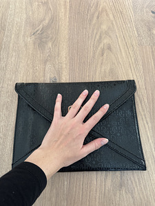 Guessi originaal clutch (2 foto / 4)