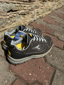 Diadora turvakingad suurus 37 UUED (1 foto / 7)
