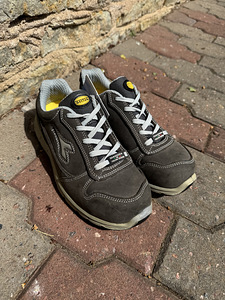 Diadora turvakingad suurus 37 UUED (2 foto / 7)