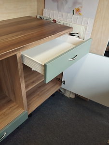Uus köögikomplekt 2,4 m (3 foto / 3)