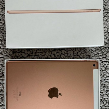 iPad розовый