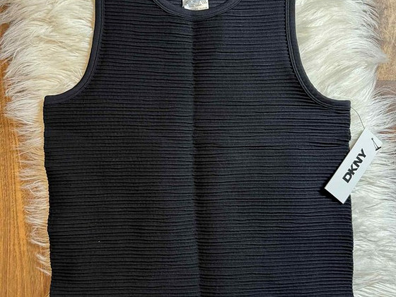 DKNY