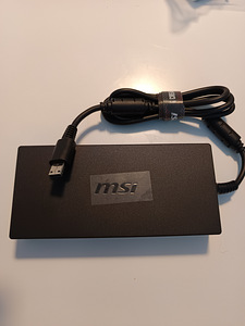 MSI 330w originaallaadija (2 foto / 2)