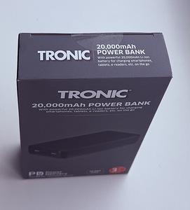 TRONIC Powerbank 20 000 mAh , Black / White (5 foto / 10)