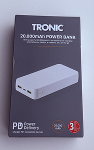 TRONIC Powerbank 20 000 mAh , Black / White (6 foto / 10)