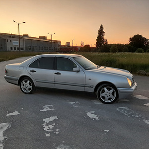 Продается Mercedes W210 (5 фото из 13)